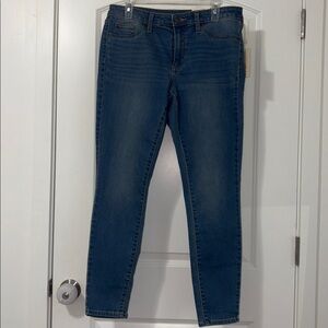 Universal Thread Smooths & Sculpts Denim Jeans